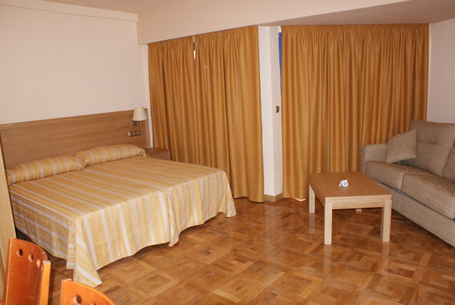 Apartamentos Ms Pepita Бенальмадена Екстер'єр фото