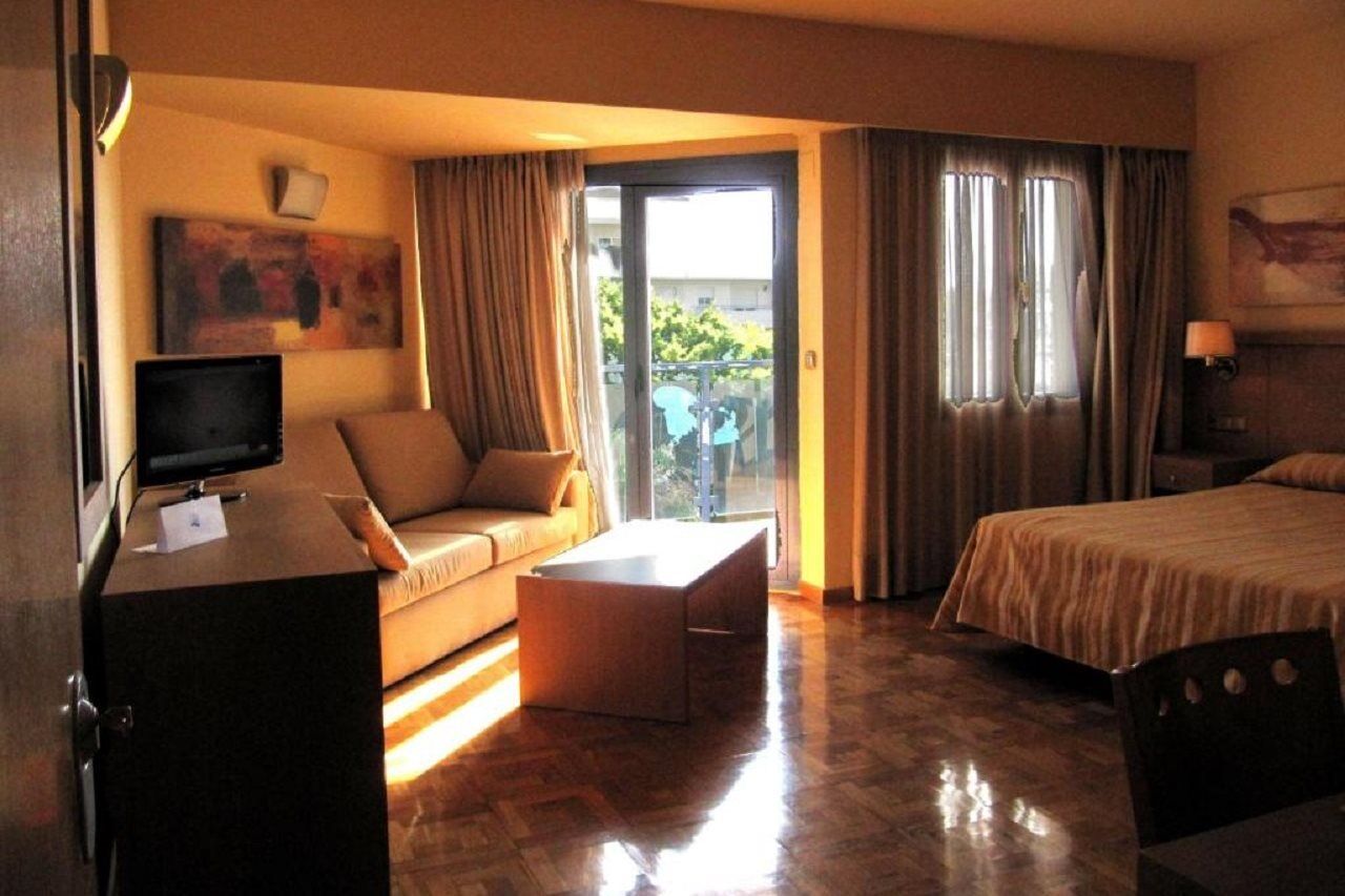 Apartamentos Ms Pepita Бенальмадена Екстер'єр фото
